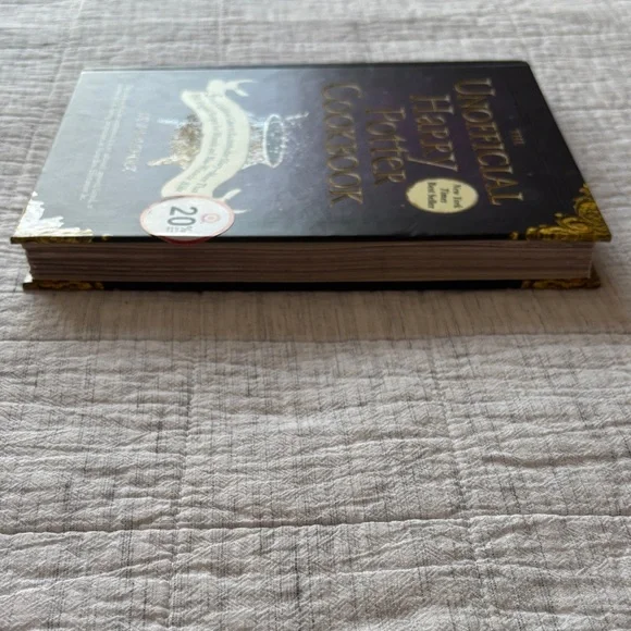 The Unofficial Harry Potter Cookbook - Hardcover - Picture 3 of 4